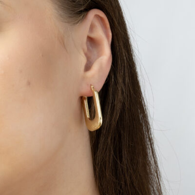 Kolczyki złote prostokątne zdobione Camelia