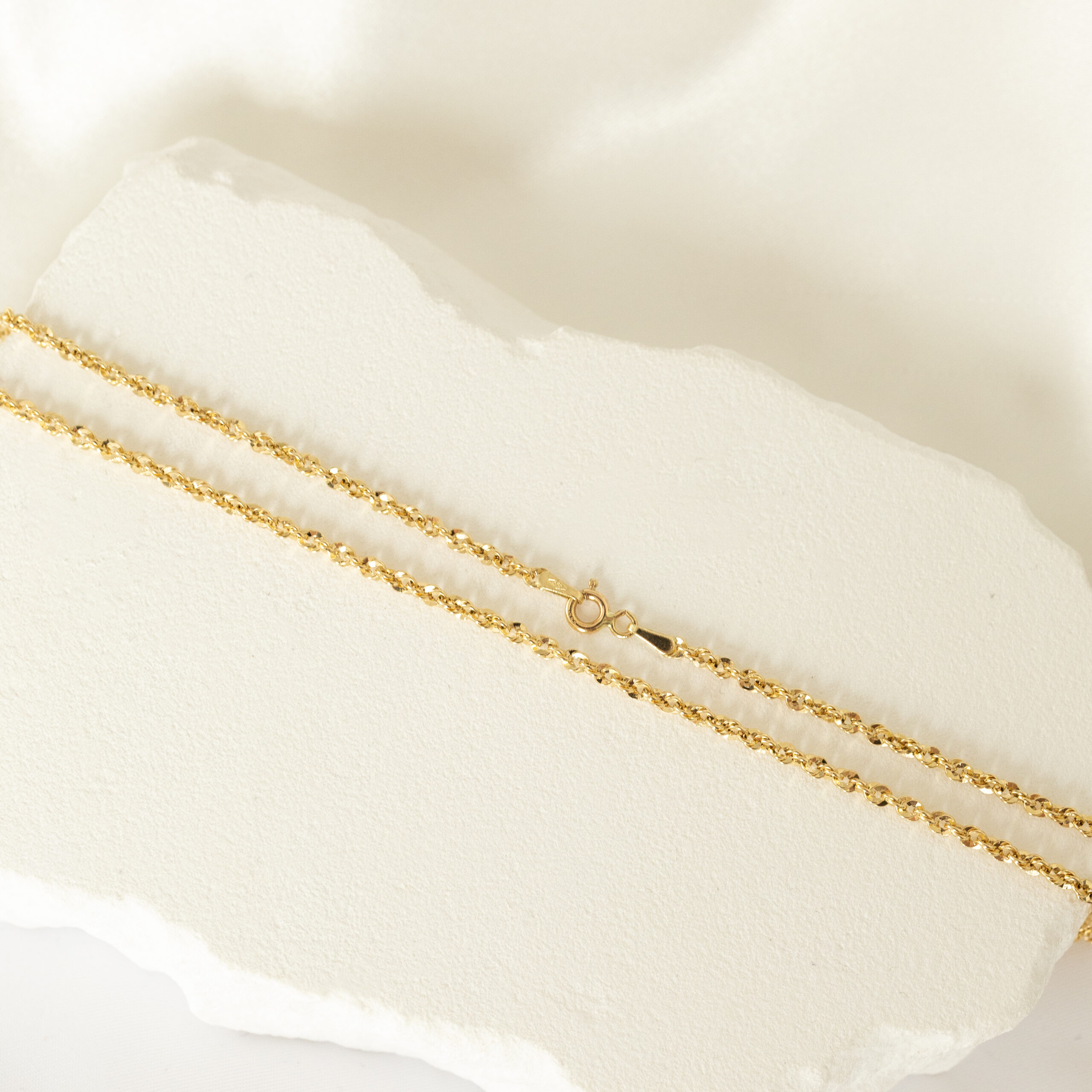 Naszyjnik złoty ozdobny splot Irydia Naszyjnik złoty ozdobny splot Irydia