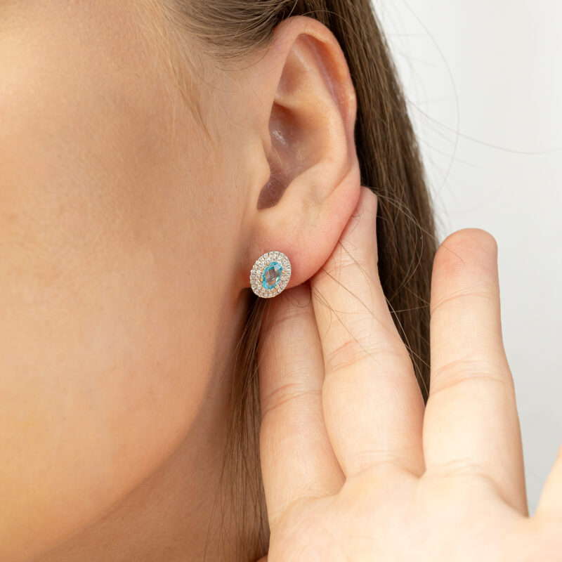 Kolczyki złote z błękitnym kamieniem i cyrkoniami