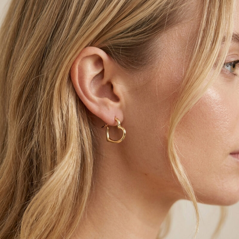 Kolczyki złote serca na zatrzask wiszące