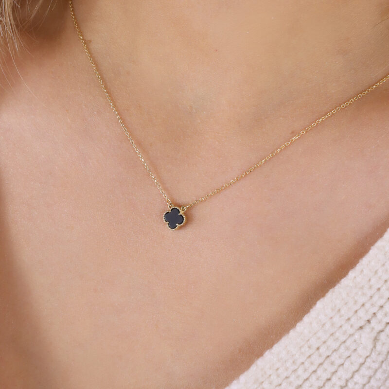 Naszyjnik złoty z czarną koniczynką 0,6 cm