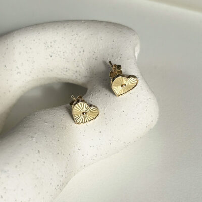 Kolczyki złote diamentowane serce na zatyczkę