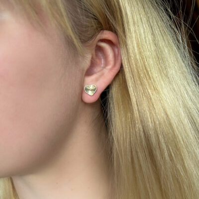 Kolczyki złote diamentowane serce na zatyczkę